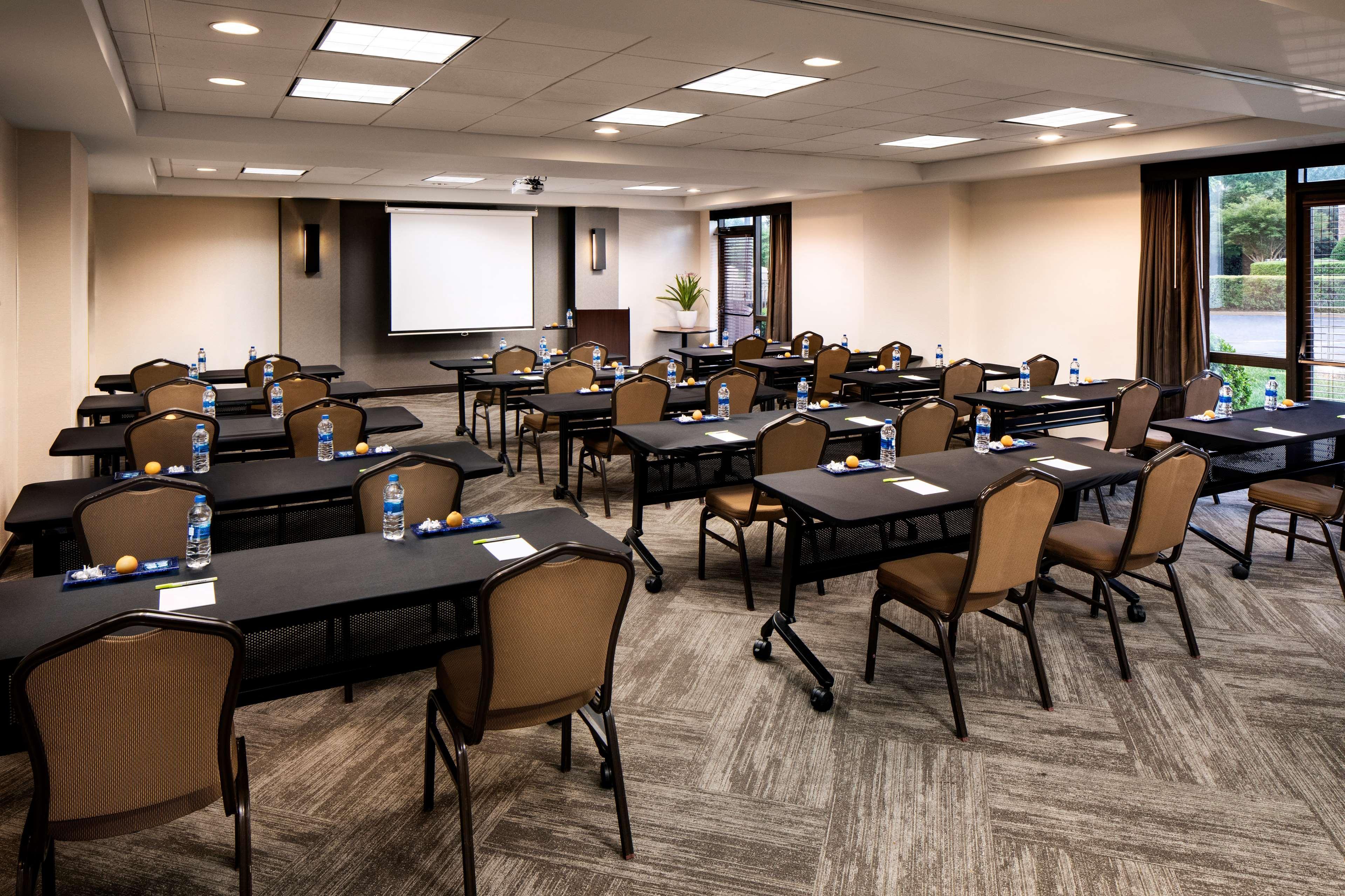 Hyatt Place Charlotte Arrowood Екстериор снимка