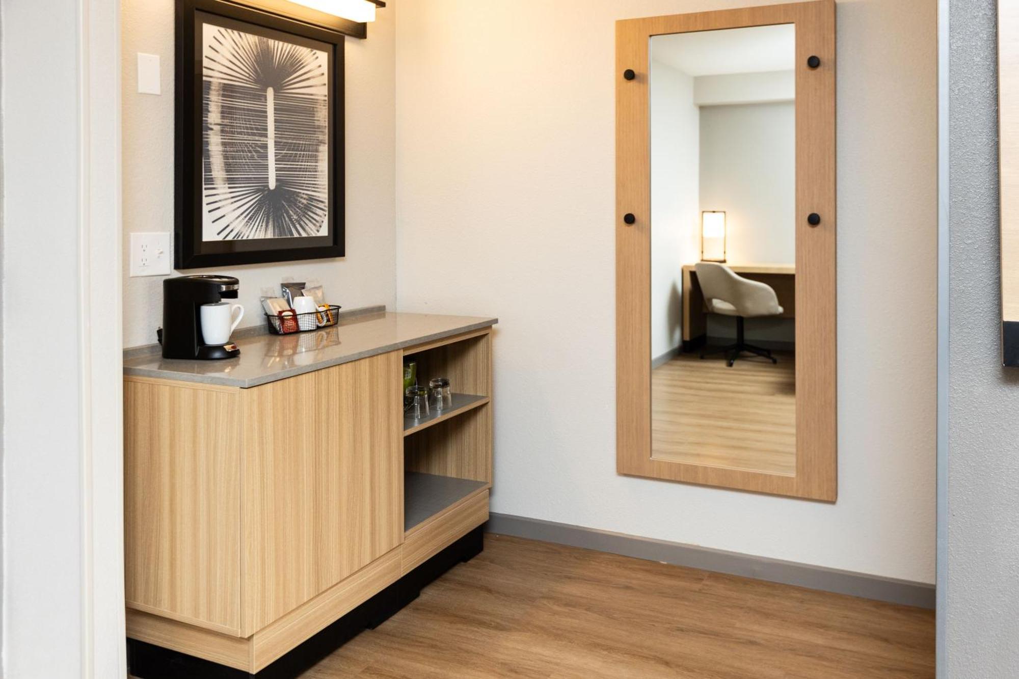 Hyatt Place Charlotte Arrowood Екстериор снимка