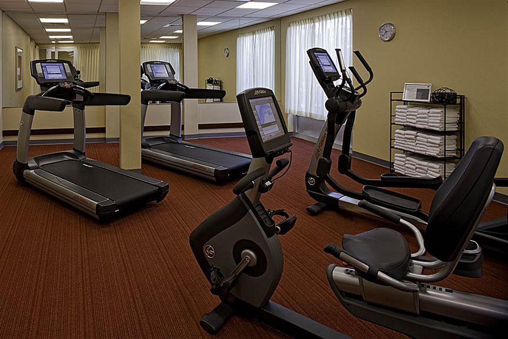 Hyatt Place Charlotte Arrowood Съоръжения снимка